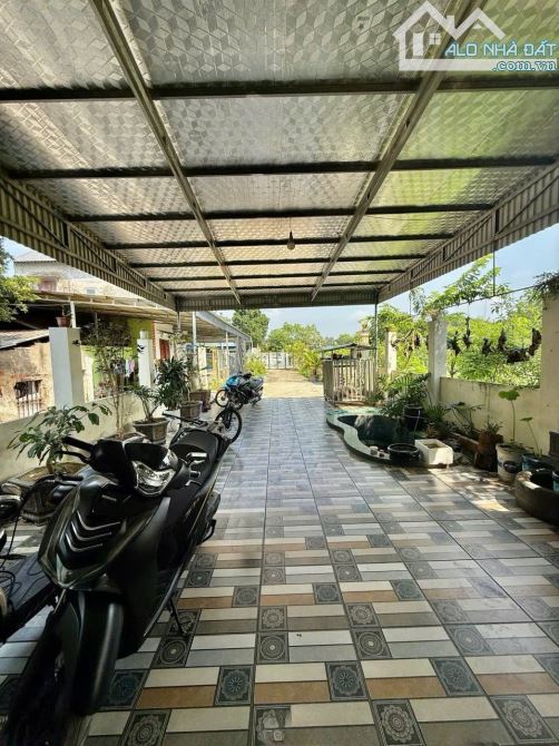 BÁN LÔ ĐẤT+ NHÀ 2 TẦNG  TỔNG DT 740M, MT 8M NGANG RỘNG.3,7 TỶ. - 4