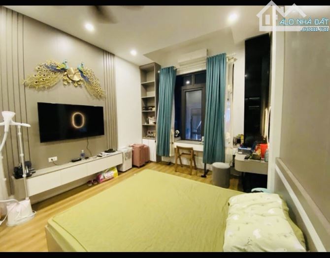 PHÂN LÔ THÁI HÀ 35m2, 5T MẶT NGÕ Ô TÔ TRÁNH - LÔ GÓC - GẦN PHỐ - 4