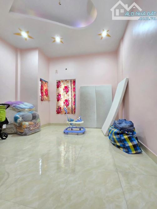 Bán nhà đường Ngọc Hồi gần Bến xe Nước Ngầm diện tích 55m2, 5T, Ô tô - 4