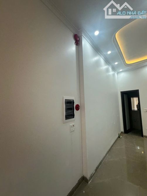 Bán nhà cao tầng thang máy xây mới mặt đường Tôn Đức thắng gần chợ An Đồng - DT 64m - 4