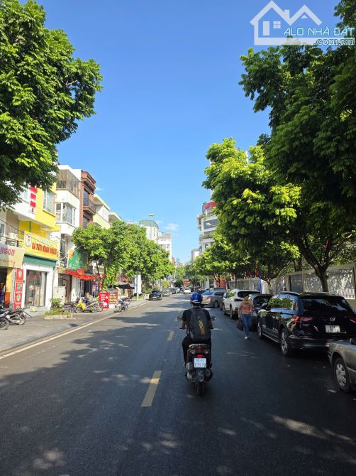 💰 Hiếm! Nhà phố Trần Đăng Ninh, Hà Đông – Vỉa hè, gần Metro – Giá chỉ 14 tỷ - 4