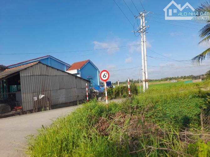 Hàng ngộp, 142m2 đất thổ đường ô tô Cầu Quay chỉ 449tr - 4