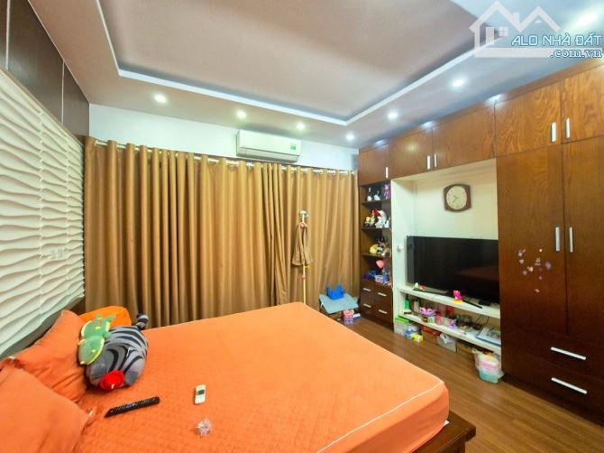BÁN NHÀ HOÀNG NGÂN-50Mx5TẦNG-MẶT TIỀN 4M-PHÂN LÔ -Ô TÔ TRÁNH -VỈA HÈ-23TỶ - 4