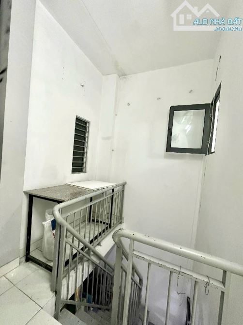 B.ÁN NH.À đường 3/2,P8.Q.10. Vị trí nhà rất trung tâm,thông tứ phía ra nhiều đường,thông r - 4