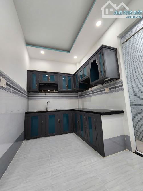 Cần bán nhà Phạm Thế Hiển, p6 quận 8, 4.3m x 10m, 2 tầng giá hot - 4
