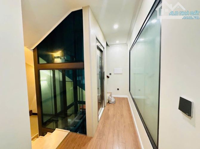 Bán nhà Xuân La, Tây Hồ, 138m2*5 Tầng, Mặt Tiền 10.2m, Lô Góc, Thang Máy, Gara ô tô - 4