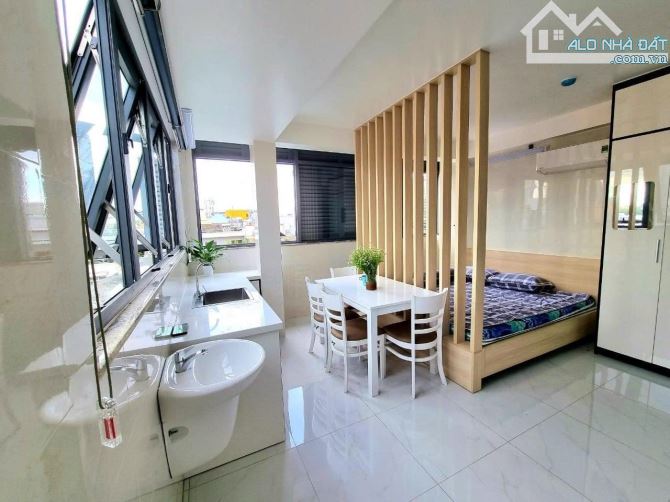 Bán gấp Tòa CHDV góc 2 Mặt Tiền, Tân phong Q7 - 12x15m - 5 Tầng gồm 33 Phòng. 65 Tỷ - 4