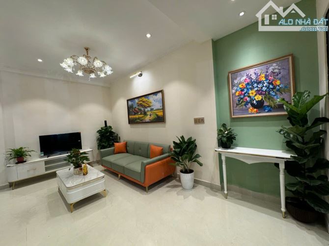 Bán nhà đẹp hẻm xe hơi Cao Thắng phù họp Kinh doanh hoặc Ở - 4