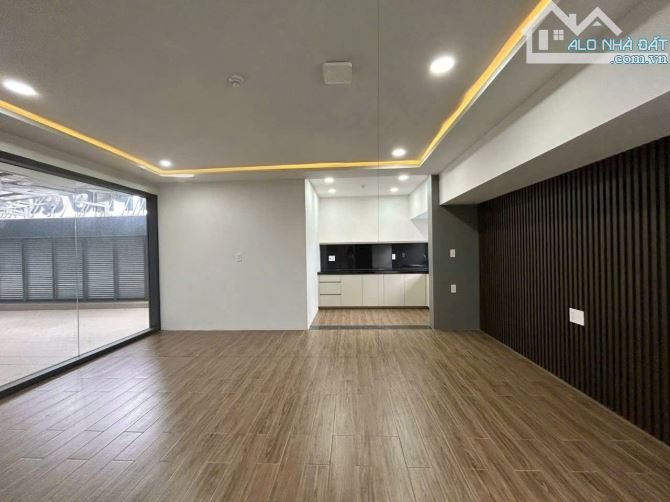 Cho thuê tòa nhà mới đẹp tổng diện tích 1300m2 góc 2 mặt tiền đường Nguyễn Ái Quốc - 4