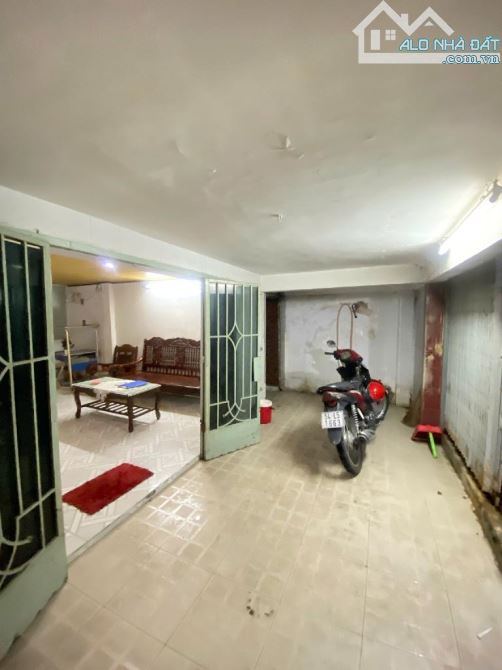 SIÊU HOT, CẦN BÁN GẤP NHÀ PHẠM THẾ HIỂN [P7, Q8] DT: 97.2M2 (6 X 14M), 2T, 3PN CHỈ 4TỶ - 4