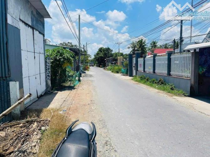 Biệt thự mini thích hợp nghỉ dưỡng ở ngay TT Củ Chi 260m2 giá chỉ có 970trieu - 4