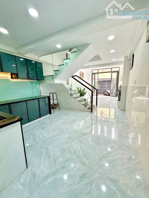 Bán nhà 2 lầu hẻm 90 Âu Dương Lân P. Chánh Hưng Quận 8 - 4