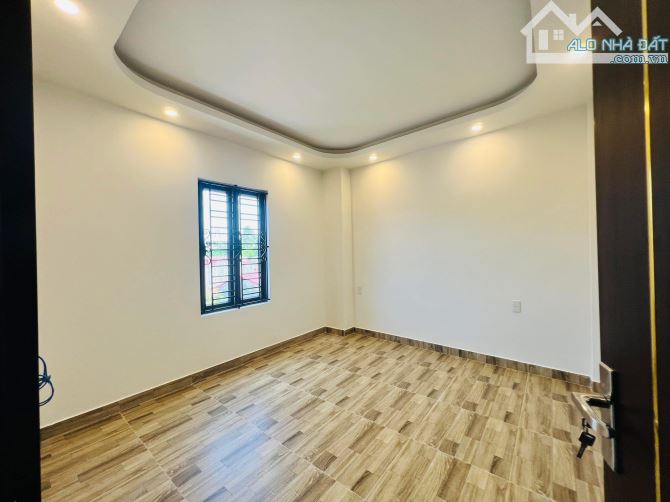 🌈🏘 Bán nhà 3 tầng 62,3m² sân cổng riêng tại Kiến Thiết- Sở Dầu- Giá chỉ 2,78 tỷ - 4