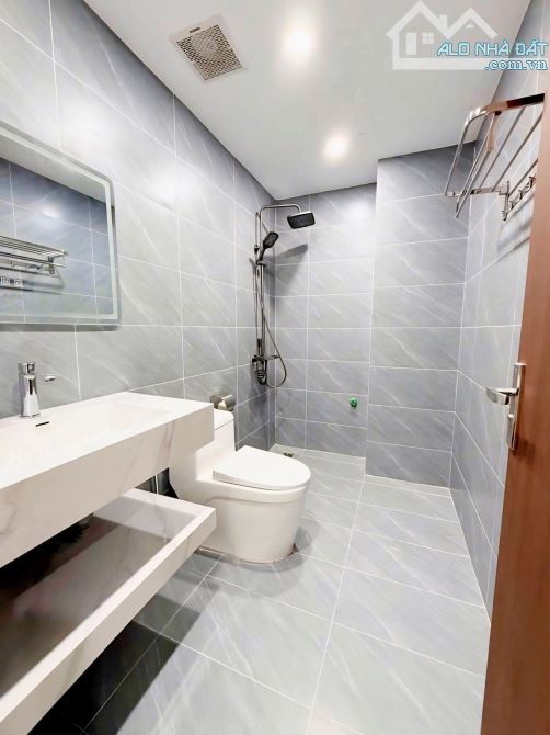 Chính chủ cần bán nhà 5t,43m tại Hà Cầu,Hà Đông,tiện ích tốt chỉ nhỉnh 7t - 4