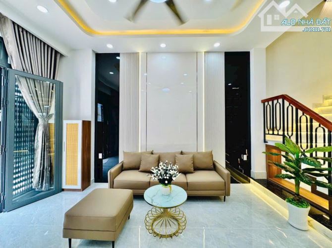 ĐỊNH CƯ CẦN BÁN CĂN NHÀ TRẦN QUANG DIỆU,PHƯỜNG 14, QUẬN 3, GIÁ:5,58TỶ/63M2 (4,5x14) - SHR - 4