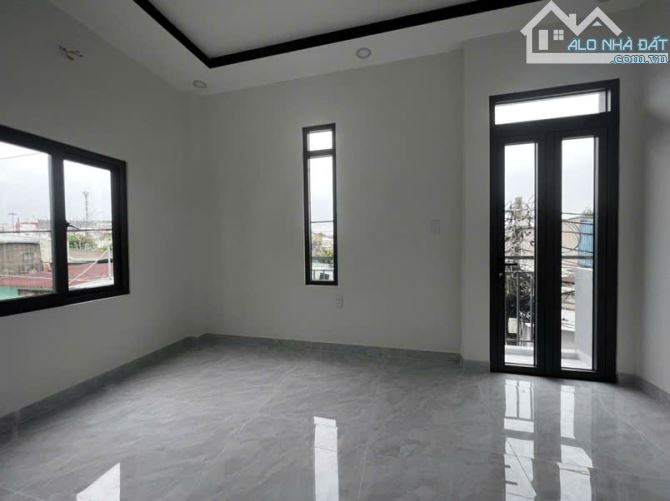 Gấp bán - Hẻm ô tô - Nhà mới 2 tầng 36.2m2 ( 4.5x8) - Gần cầu Bình Lợi - Tiện ích đầy đủ - 4