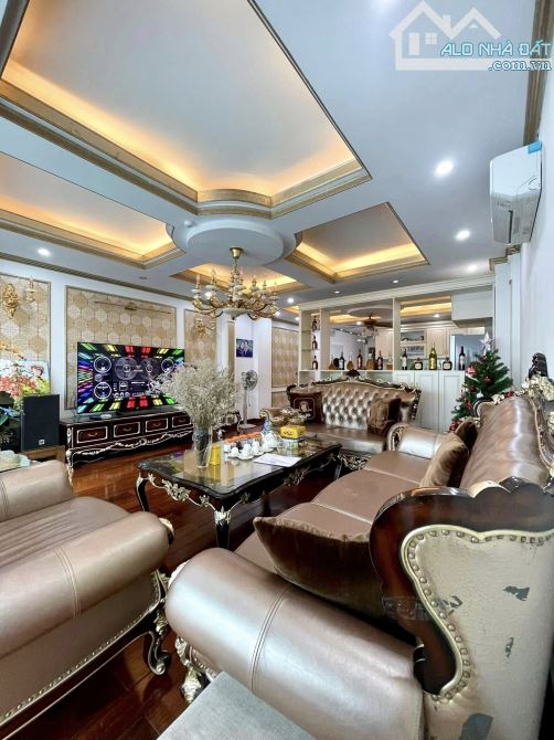 BÁN TÒA NHÀ CCMN ĐƯỜNG TAM KHƯƠNG. 100M2 - 7 TẦNG. THANG MÁY. 14 PHÒNG. - 4