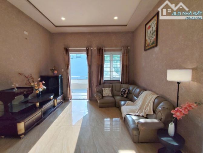 🏠 Cần bán nhà 2 mặt tiền Khu Tái định cư Hòn Xện Phường Bắc Nha Trang. 12 tỷ - 4