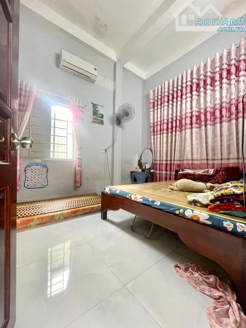 🏡 BÁN NHÀ 2 TẦNG _ 2 MẶT KIỆT 🚗🚗 TRÁNH TÔ HIỆU __ HOÀ MINH. NHINH 4 TỶ - 4