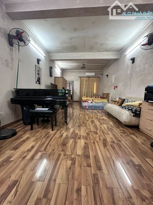 Bán nhà PL Hoàng Quốc Việt Cầu Giấy gần phố ngõ thông oto KD nhỉnh 21ty 65m x 5t - 4