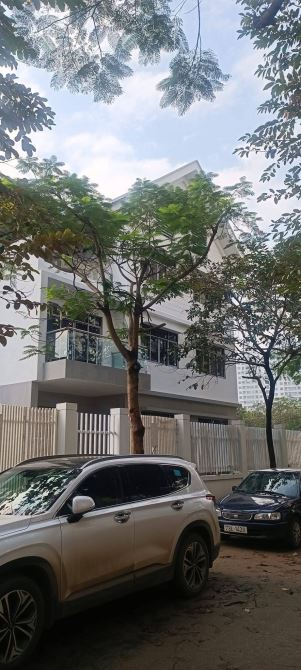 Bán Biệt Thự Khu Nhà Ở Quốc Hội Phùng Khoang DT 140m2,MT 8.8m ,375 Triệu/m2 - 4