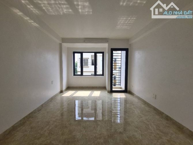 NGUYỄN ĐỔNG CHI - 40M*4T - Ô TÔ  ĐỖ CỬA - DÂN XÂY - 4