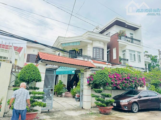 BÁN BIỆT THỰ VƯỜN CHIỀU NGANG 11,5m ĐƯỜNG LÊ VĂN TÁM RỘNG 10m , CÁCH BIỂN 1,5km - 4