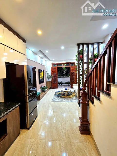 NHỈNH 7 TỶ XÍU NHÀ ĐẸP 5 TẦNG ĐỐI DIỆN AEON LONG BIÊN - 4