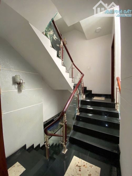 QUẬN 10 - NGAY HỌC VIỆN HÀNH CHÍNH 3 THÁNG 2 - 61M2 4 TẦNG, (4x14.5) NỞ HẬU TÀI LỘC - 4