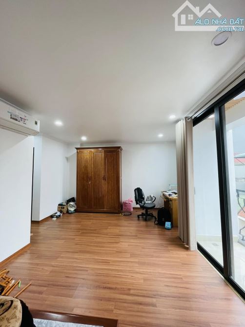 BÁN NHÀ NGUYỄN VĂN TRỖI, THANH XUÂN, GẦN PHỐ, ÔTÔ ĐỖ, NHÀ ĐẸP GARA 105M2X5T - MT GẦN 4.5M. - 5