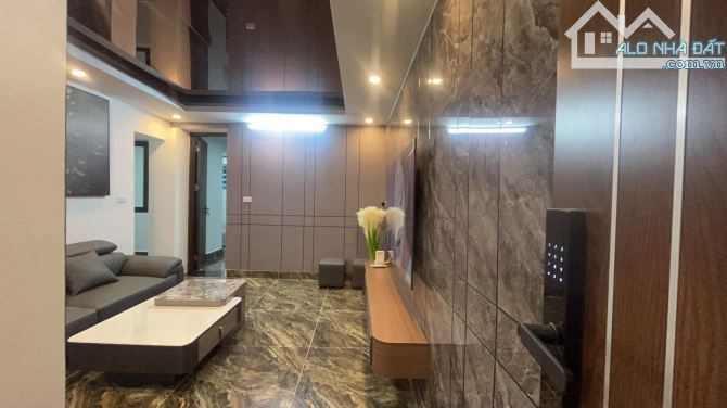 Tập thể VIP, 100m, 3ngủ 2wc, Hai thoáng, Ô tô đỗ, Nội thất cao cấp, Sổ đỏ rộng, Cực hiếm!! - 5