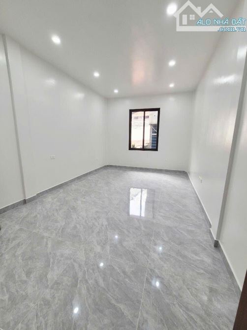 Siêu phẩm Nguyễn Trãi nhà 6 tầng 66m2 thang máy mới tinh ô tô vào nhà sát Ngã tư Sở ở, KD - 5