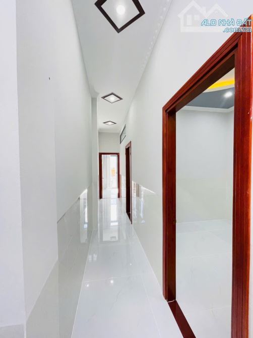 Nhà 1 trệt 1 lầu hẻm 359 Trần Quang Diệu 4m x 15m hoàn công lộ 4m - 5