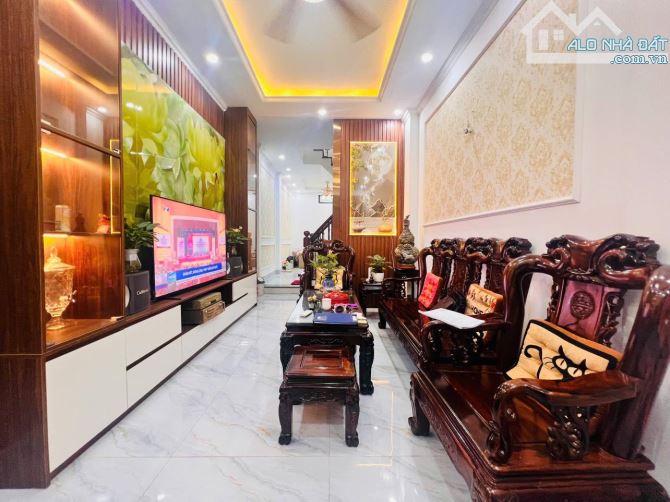 Bán nhà phố Trần Thái Tông, Cầu Giấy, 46m2, ôtô gần, thang máy, full đồ, ngõ thông,10.2 tỷ - 5