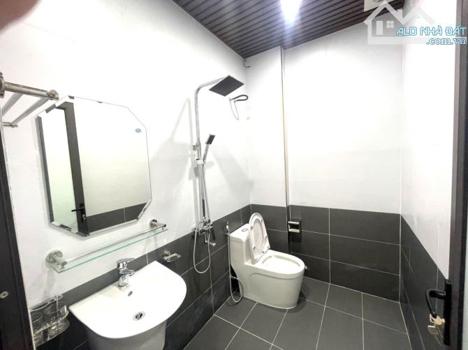 Bán nhà Đội Văn ô tô đỗ cạnh nhà 4 tầng chỉ 3,8 tỷ - 5