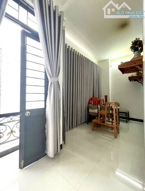 CHUYỂN NHƯỢNG NHÀ 3 MÊ 40m2 N:5,17m, HẺM CẠN SAU MẶT TIỀN MỘT CĂN THANH NIÊN, QUI NHƠN. - 5