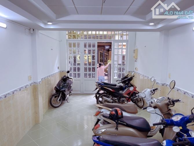CẦN BÁN NHÀ HẺM 7M XE HƠI - LÊ VĂN SỸ - QUẬN 3 - 5 TẦNG, 8 PHÒNG CHO THUÊ - CHỈ 11,5 TỶ - 5