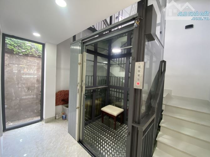 Bán nhà quận 5 - mặt tiền KD - 6 tầng thang máy - 5