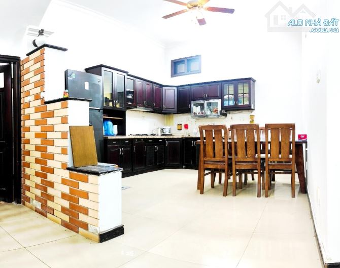 NGỌC KHÁNH-LA THÀNH-50Mx4TẦNG-MT4M-TT BA ĐÌNH-2THOÁNG TRC SAU-NGÕ THÔNG-11TỶ - 5