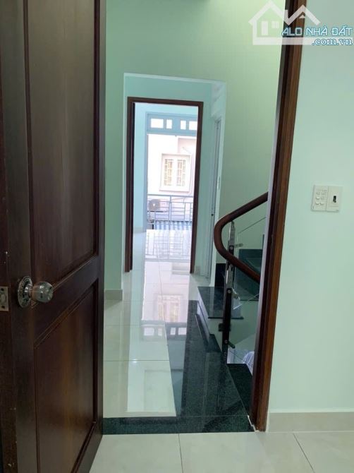 🏡NHÀ MỚI ĐẸP - 3 TẦNG - GIÁP TÂN PHÚ - HẺM XE HƠI THÔNG❗️💰CHỈ NHỈNH 4 TỶ (TL)💥💥 - 5