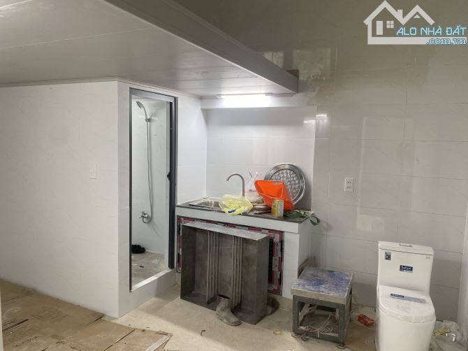 Bán toà Căn Hộ Dịch Vụ DT 370m2 ngang 8m 2MT trước sau sát đường Lê Văn Việt - 5