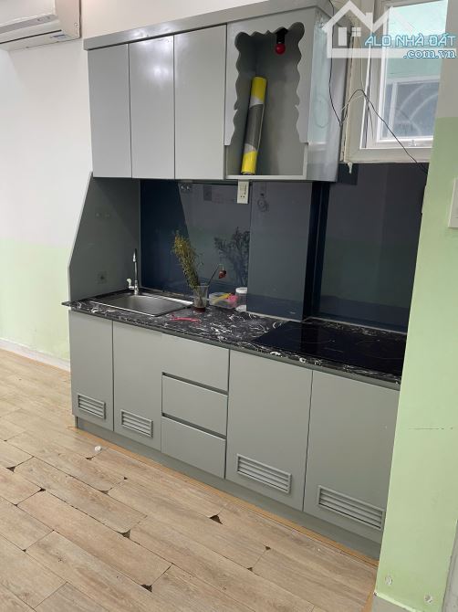 Bán nhà đường An Dương Vương P.4 Quận 5 – Nay là Phường Chợ Quán : -	Diện tích 3m x 7m - 5