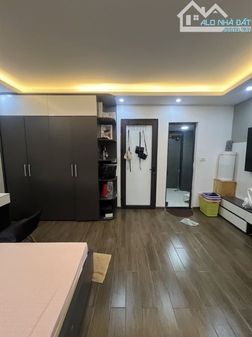 Nhà đẹp ngõ 67- Nguyễn Văn Cừ 38m²-5T ô tô cổng, 3 bước ra mặt phố, gần cầu Chương Dương - 5