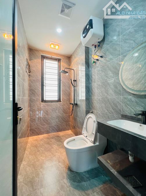 🌈🏘 Bán nhà 3 tầng 62,3m² sân cổng riêng tại Kiến Thiết- Sở Dầu- Giá chỉ 2,78 tỷ - 5