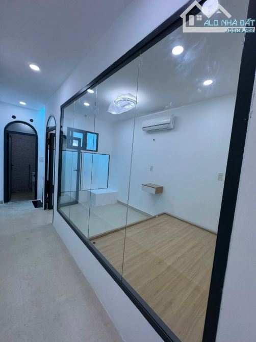 NHỈN 4T ,NGAY TRẦN HƯNG ĐẠO Q.1 ,SÁT CHỢ BẾN THÀNH - 5