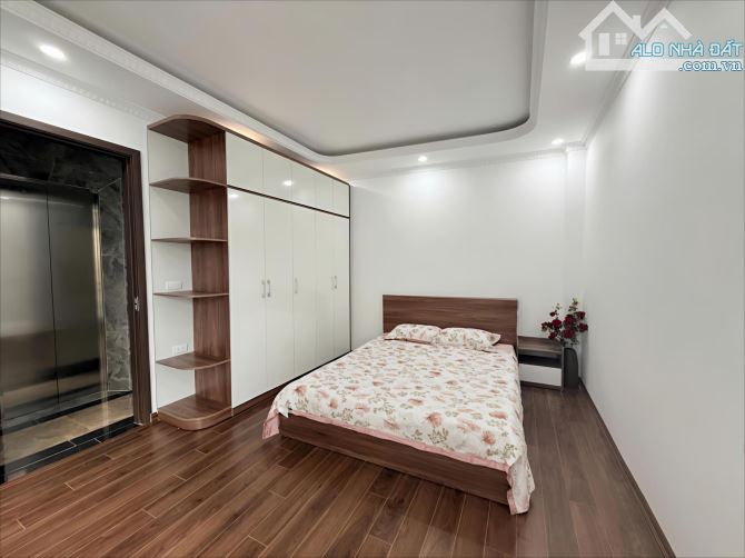 ✨ SIÊU PHẨM ĐỊNH CÔNG – NHÀ MỚI ĐẸP LONG LANH ✨  🏡 Diện tích: 36m² x 6 tầng, Thang máy - 5