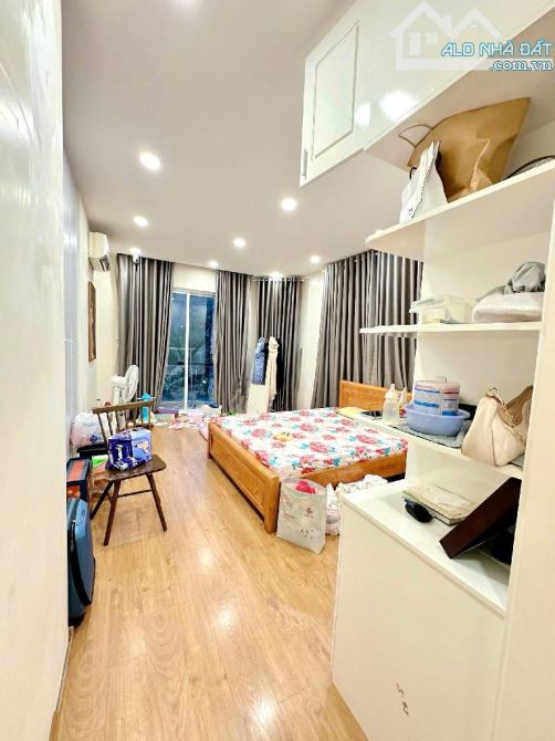 CĂN GÓC 2 MẶT TIỀN - VỊ TRÍ SIÊU ĐỈNH- HẺM 8M- TÂN QUÝ- TÂN PHÚ- DT 4X13- 4 TẦNG - 5