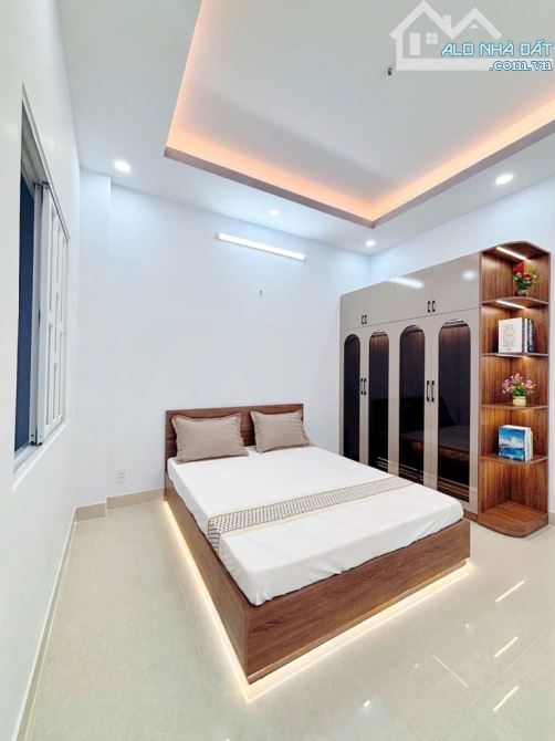 HƯƠNG LỘ 2 - GIÁP TÂN PHÚ - NHÀ MỚI ĐẸP 3 TẦNG - 60M2 - 4x15M - SỔ ĐẸP HOÀN CÔNG ĐỦ - HẺM - 5