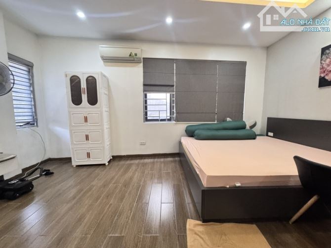 Bán nhà Nguyễn Văn Cừ,Ngọc Lâm 5 tầng,40m,mt5.9m oto đỗ cổng nhỉnh 8 tỷ - 5