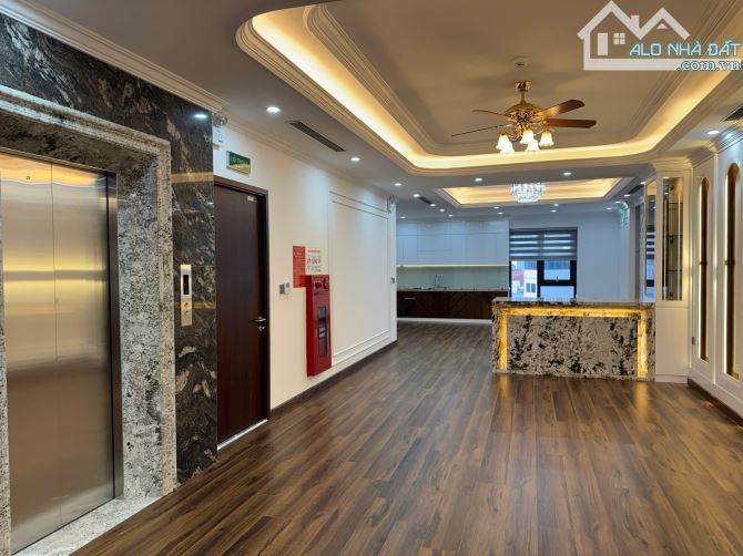 Bán tòa nhà phố Nguyễn Hoàng: 8 tầng+ hầm 2 mặt thoángx 140m, MT: 7m, Giá: 86 tỷ - 6